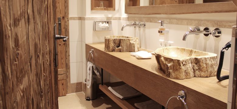 Landhotel Voshövel: Junior-Suite Füchschen image #3