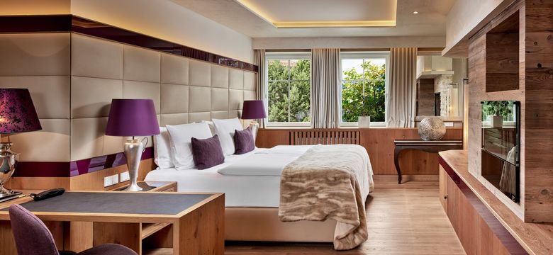 5* Wellness- & Sporthotel Jagdhof: Romantik-Suite image #1